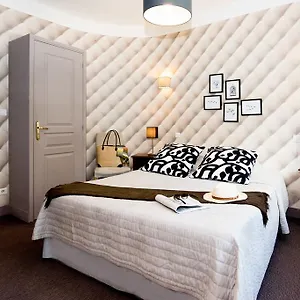 https://la-magnanerie-aubignosc.fr-provencehotel.com