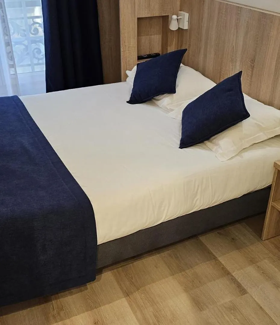 Hotel Mazagran Paris 3*,