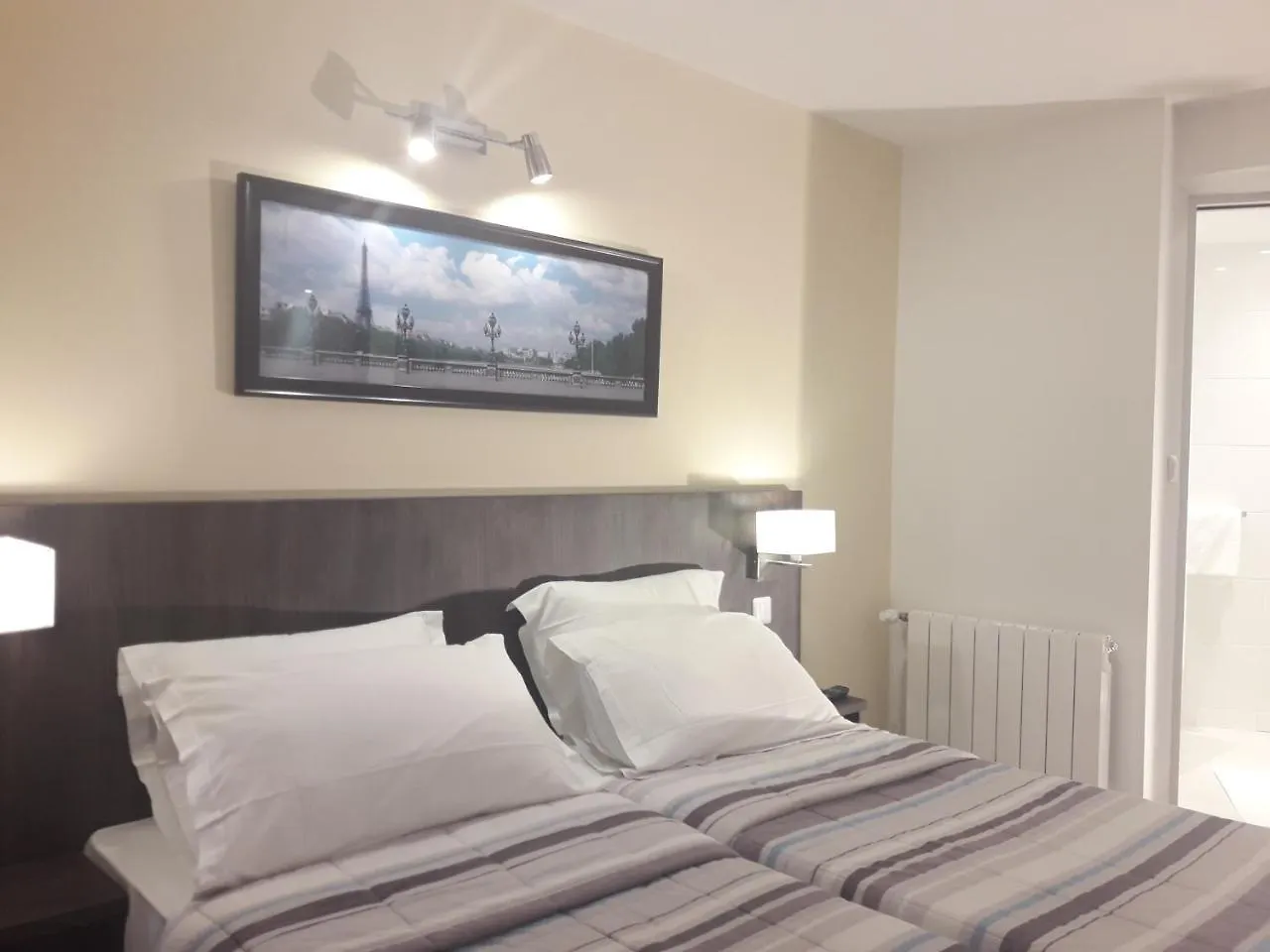 ***  Hotel Mazagran Paris France